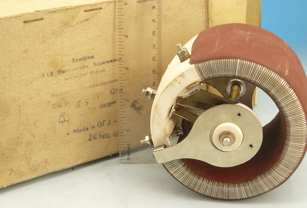 Giant Potentiometer.JPG