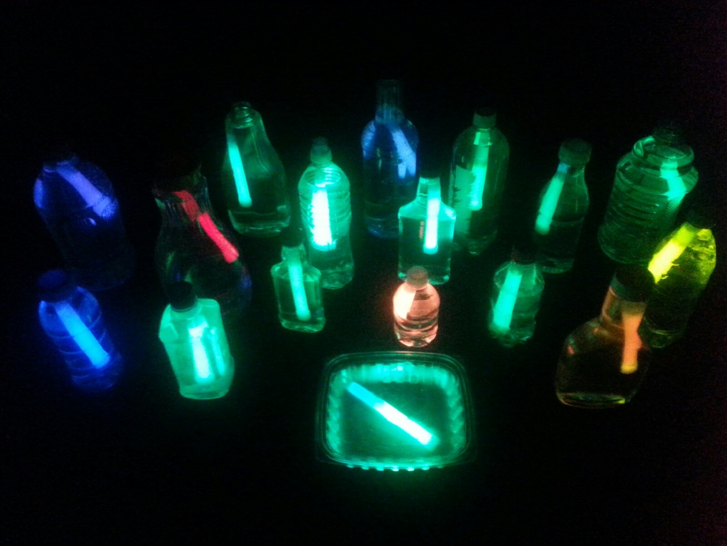 Glow_Stick_ Water_Lanterns.jpg