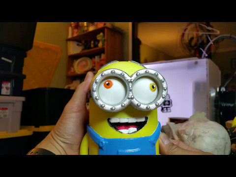 Googly Eyes Minion Clock