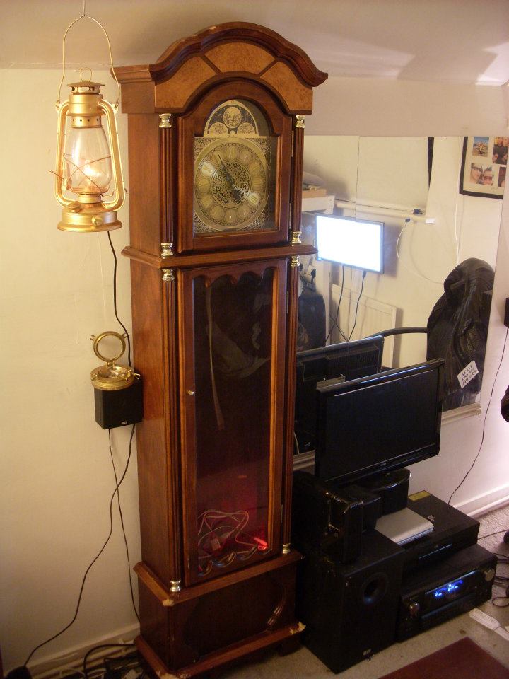 Grandfather clock.jpg