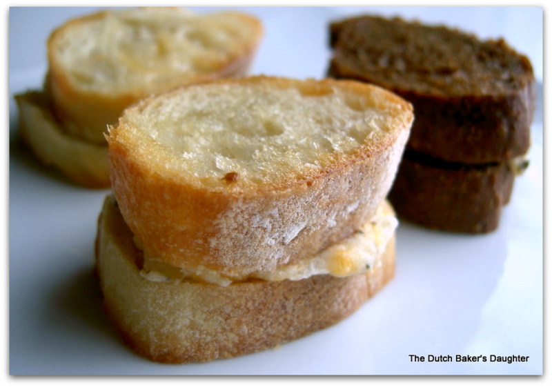 Grilled Cheese Sliders7.JPG