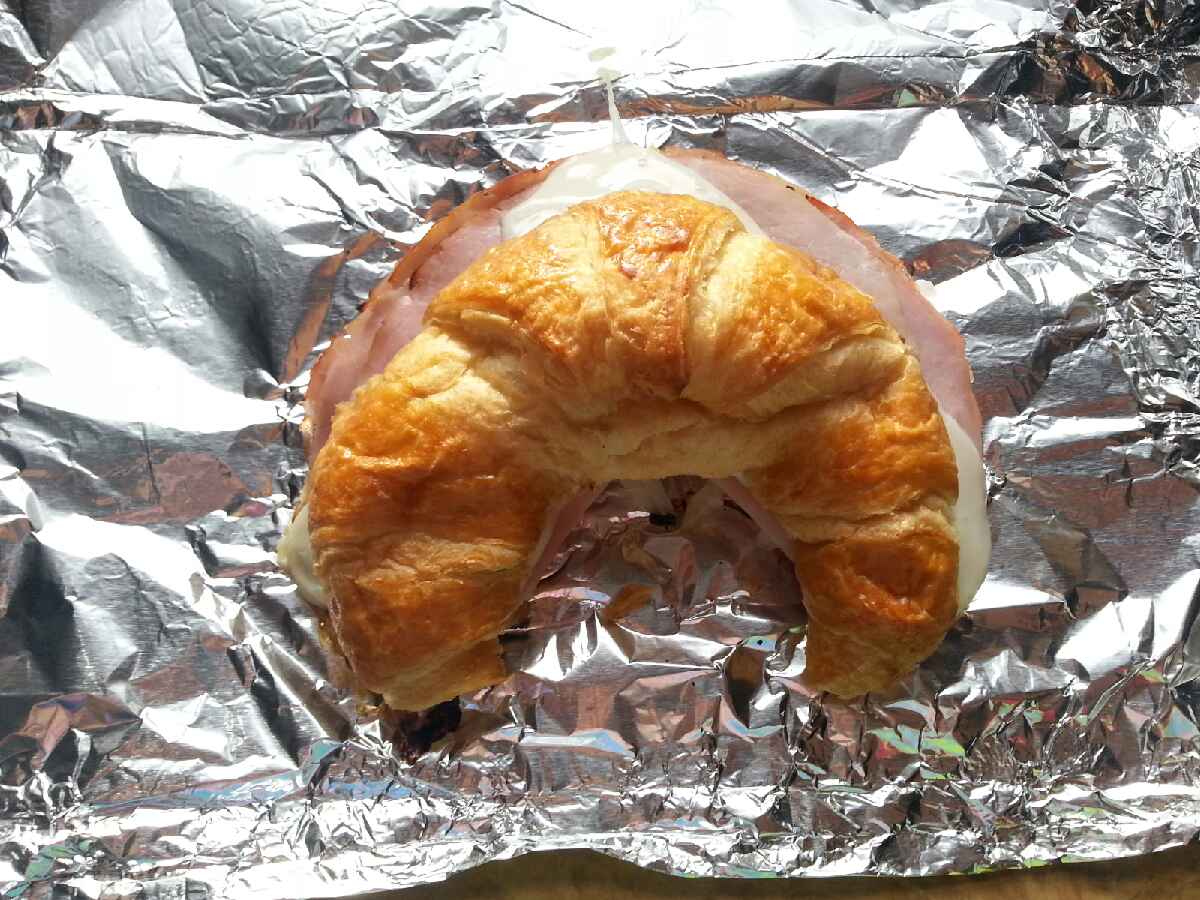 Grilled_Ham_Sauerkraut_&amp;_Swiss_Cheese_Croissant_Cooked_on_Foil.jpeg