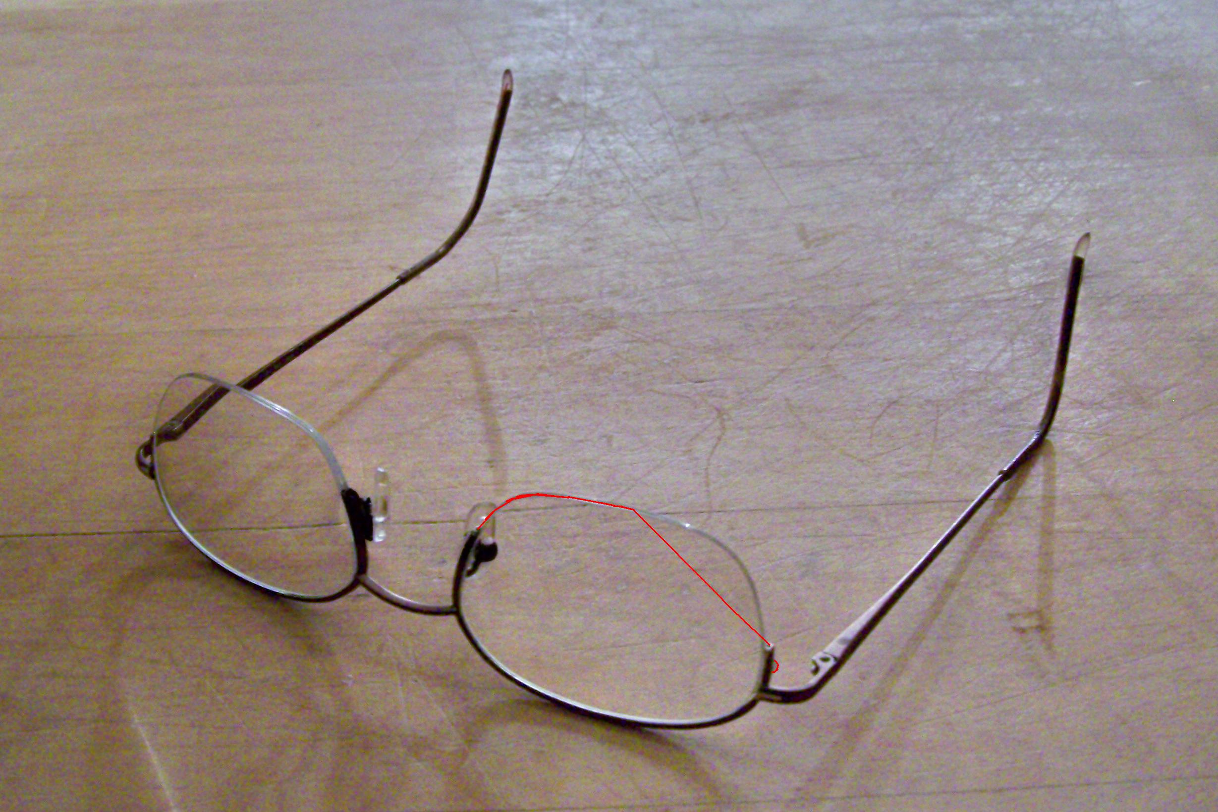 H my glasses puttng lens in 2.JPG