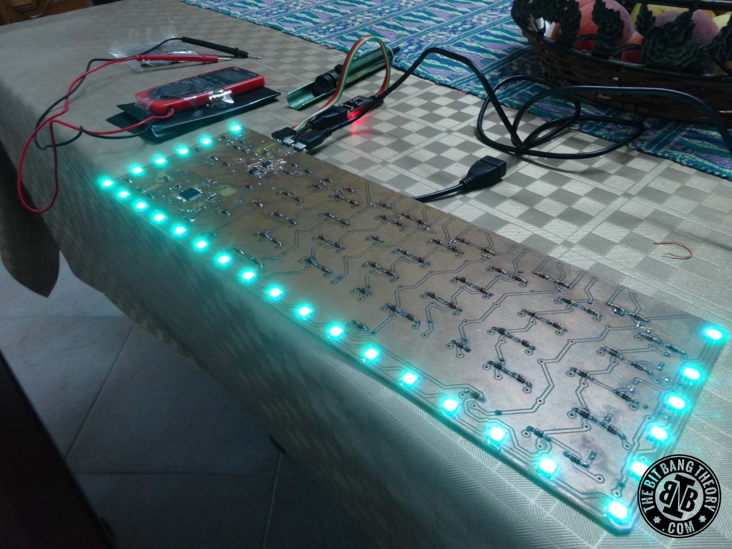 Hackeyboard LED ring test 3.JPG