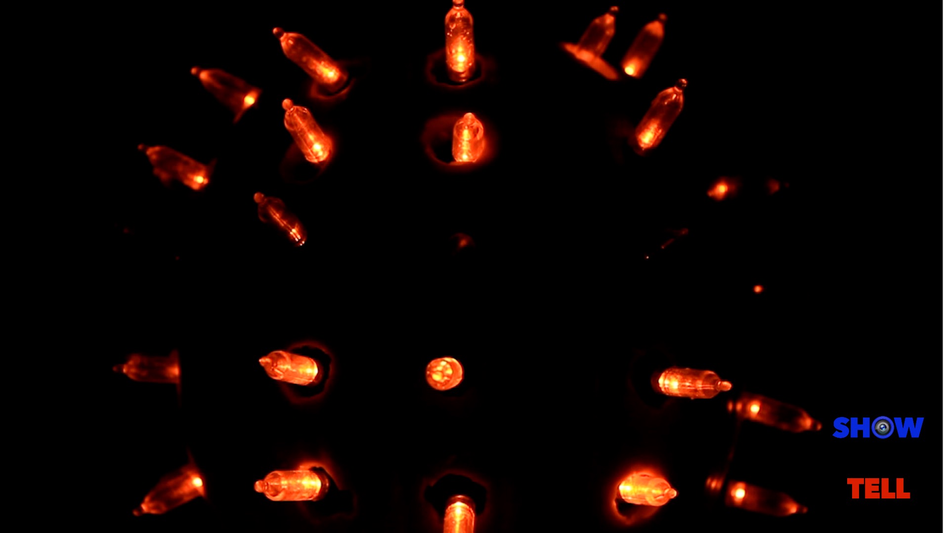 Halloween Pumpkin LED Bulbs in Dark.jpg