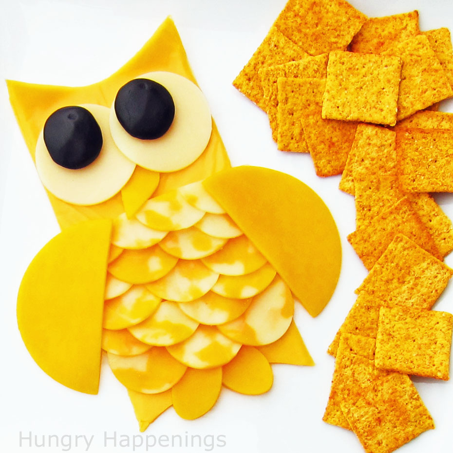 Halloween recipe, cheese slice owl 2, party food .jpg