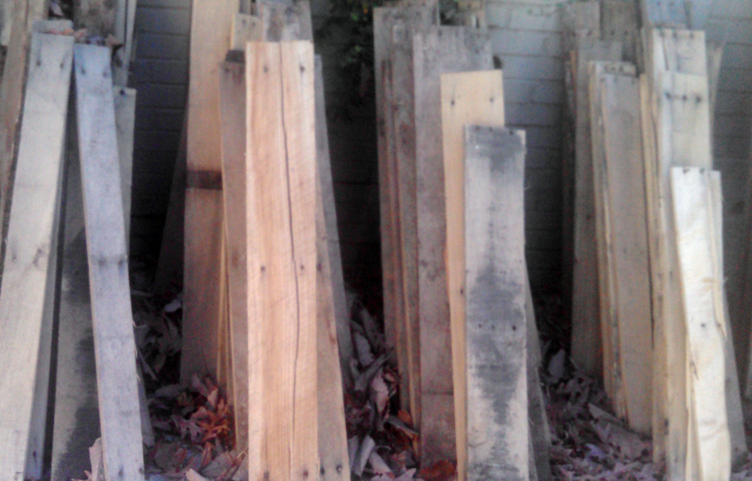 Hand-in-Glove-pallet-wood.jpg