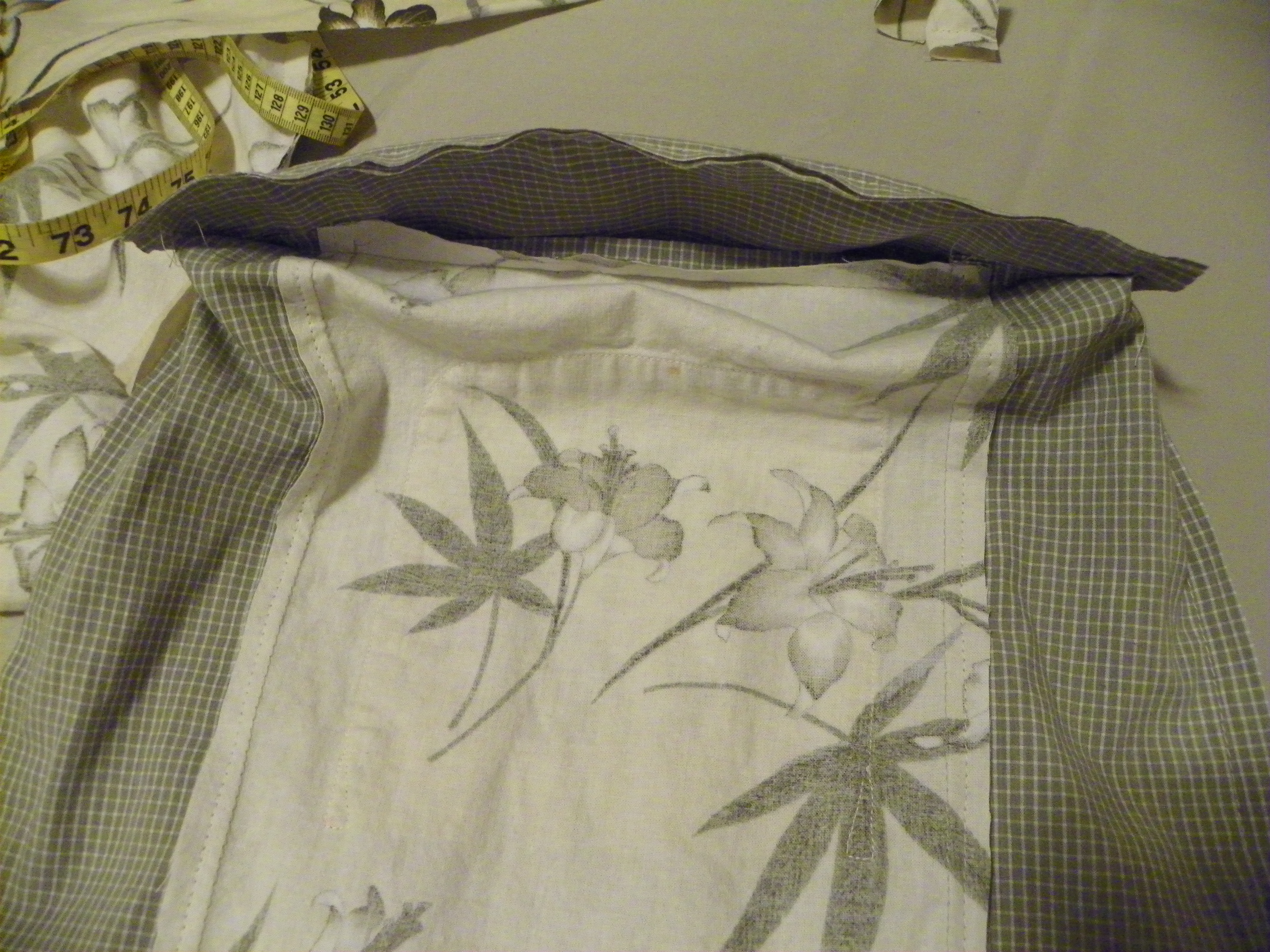 Hawaiin shirt 031.jpg