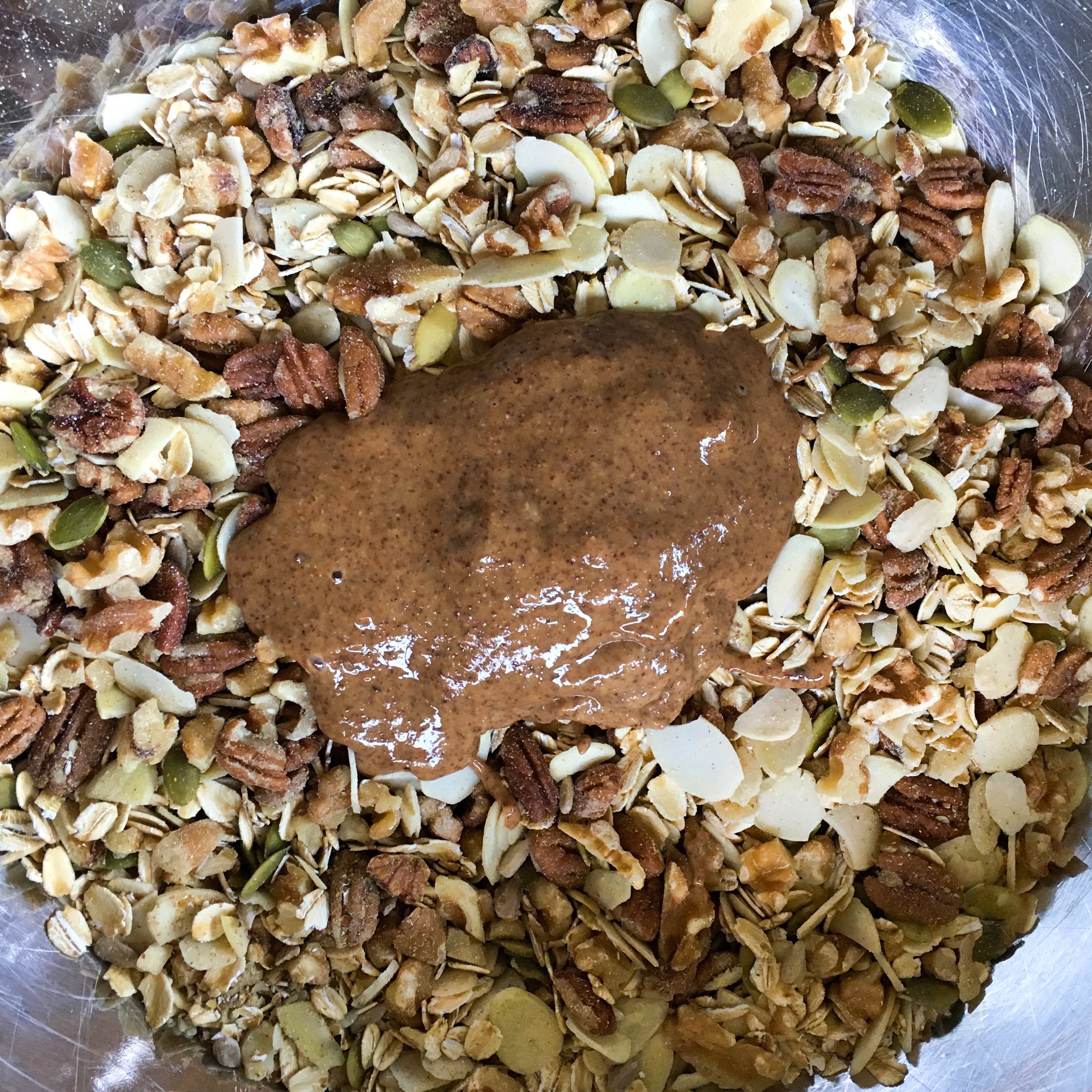 Hearty-Granola-3.jpg