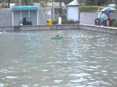 Home Made Model Steam Boat Pond Test 2.3gp