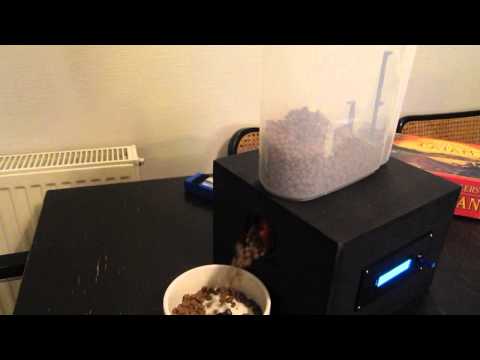 Home made automatic cat feeder auger with Arduino