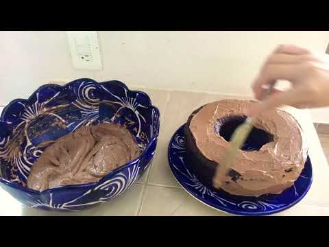 How To Frost A Wacky Chocolate Cake