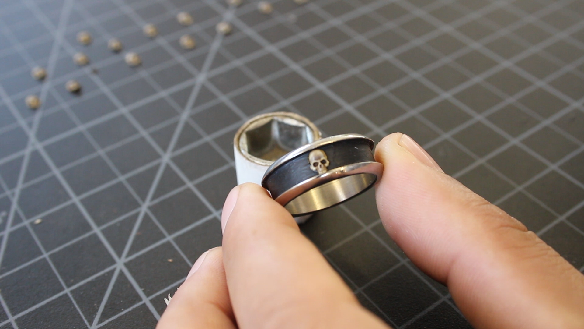 How To Make A Skull Ring 18.bmp