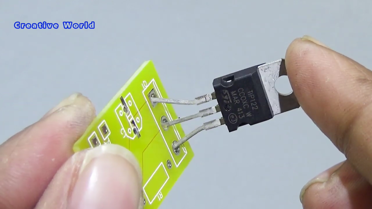 How To Make Mini Power Audio Amplifier Circuit Using Transistor __ JLCPCB.mp4_000090423.png