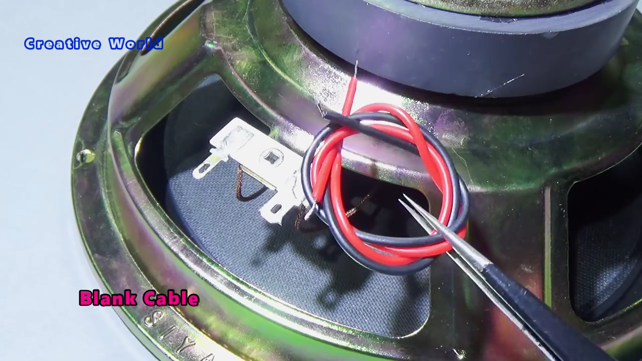 How To Make One Transistor Made 12v Mini Amplifier __ JLCPCB.mp4_000201034.png