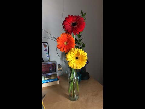 How To Make The &ldquo;Just For You&rdquo; Floral Arrangement