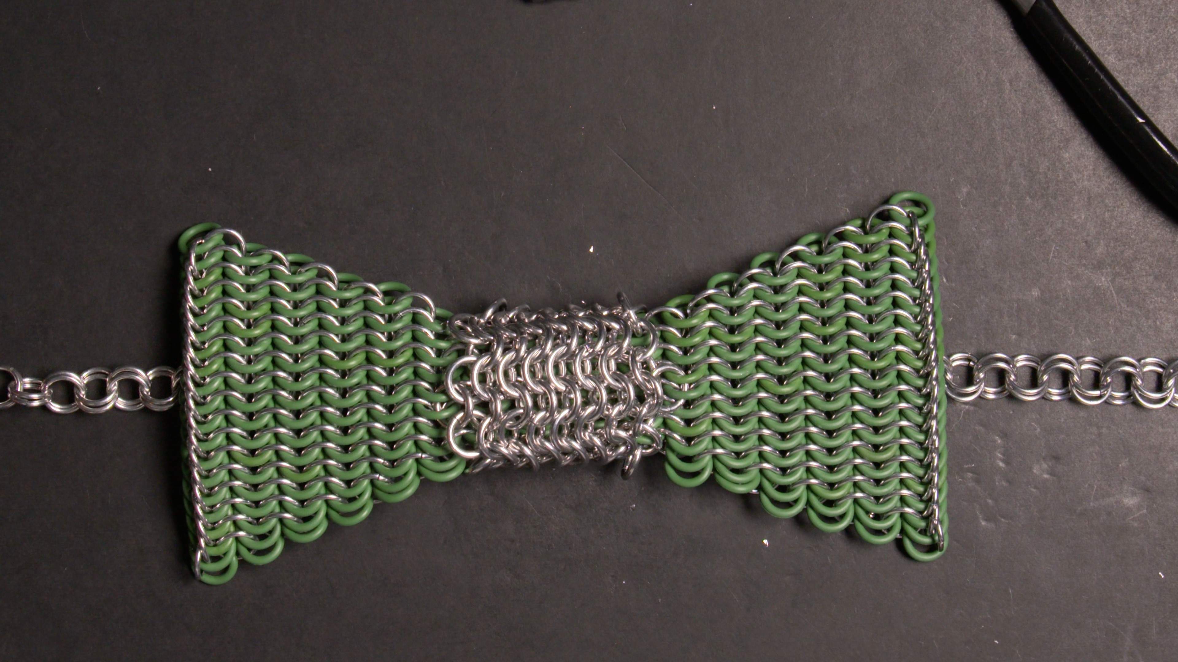 How To Make a Chainmail Bow-Tie.jpg