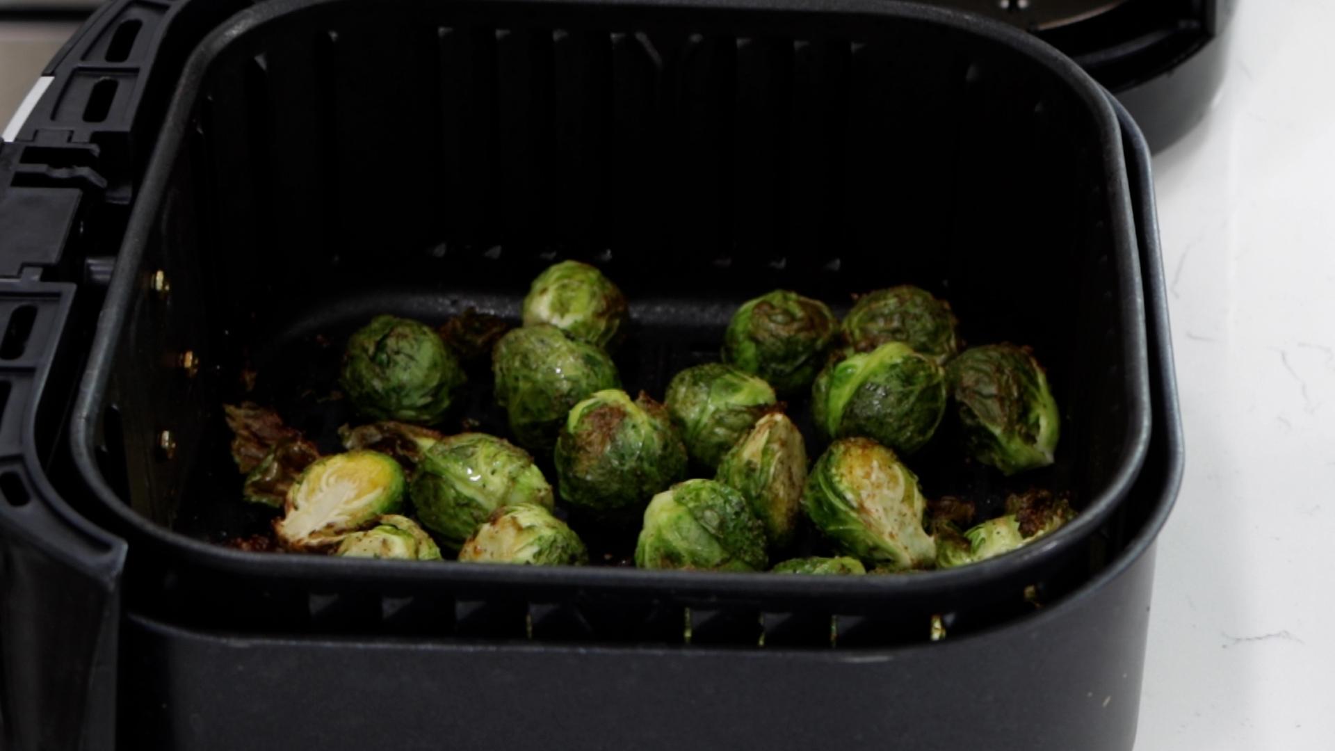 How to Cook Brussels Sprouts in the Air Fryer.00_04_55_15.Still007.jpg