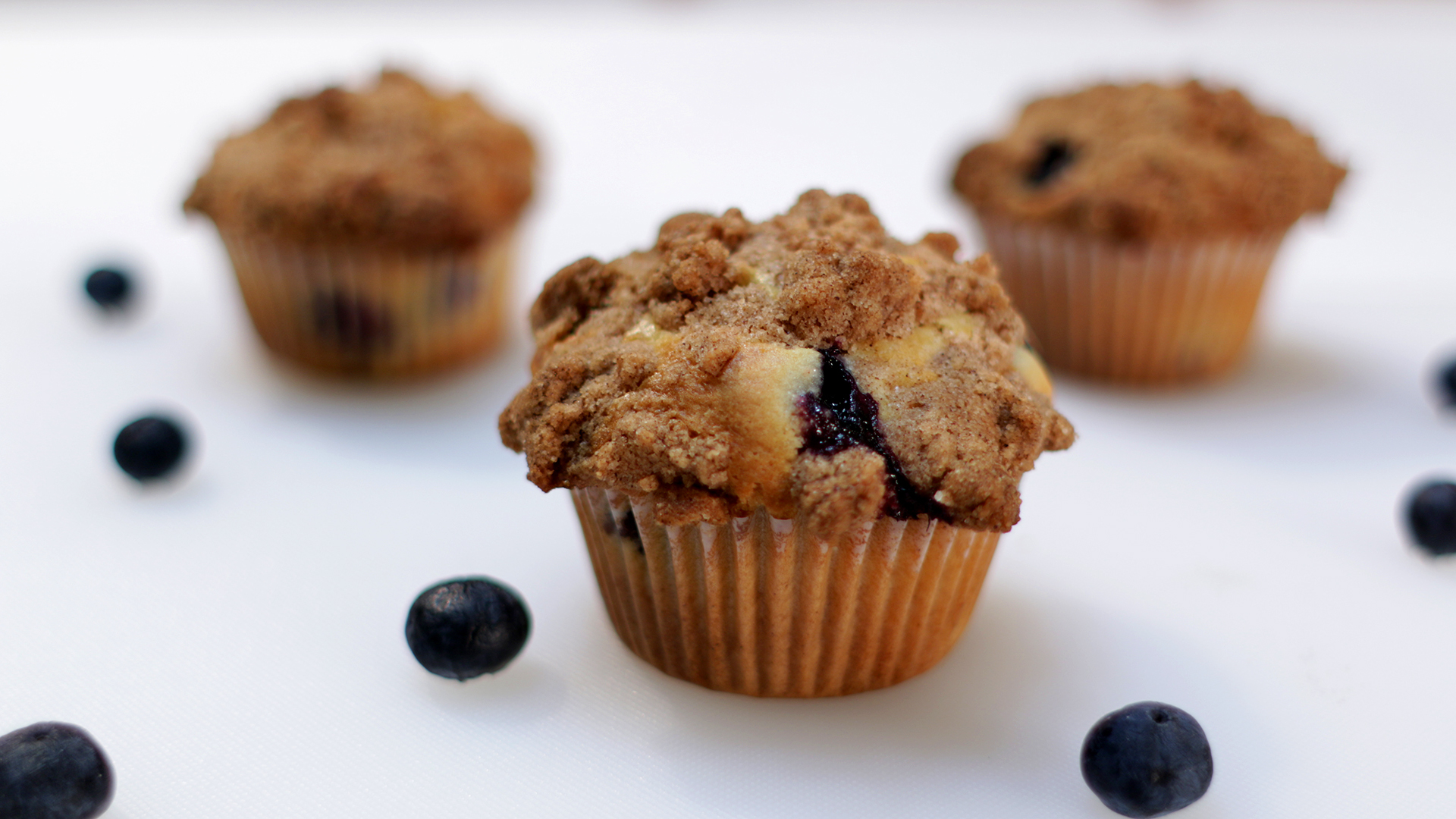 How to Make Amazing Homemade Blueberry Muffins new.jpg