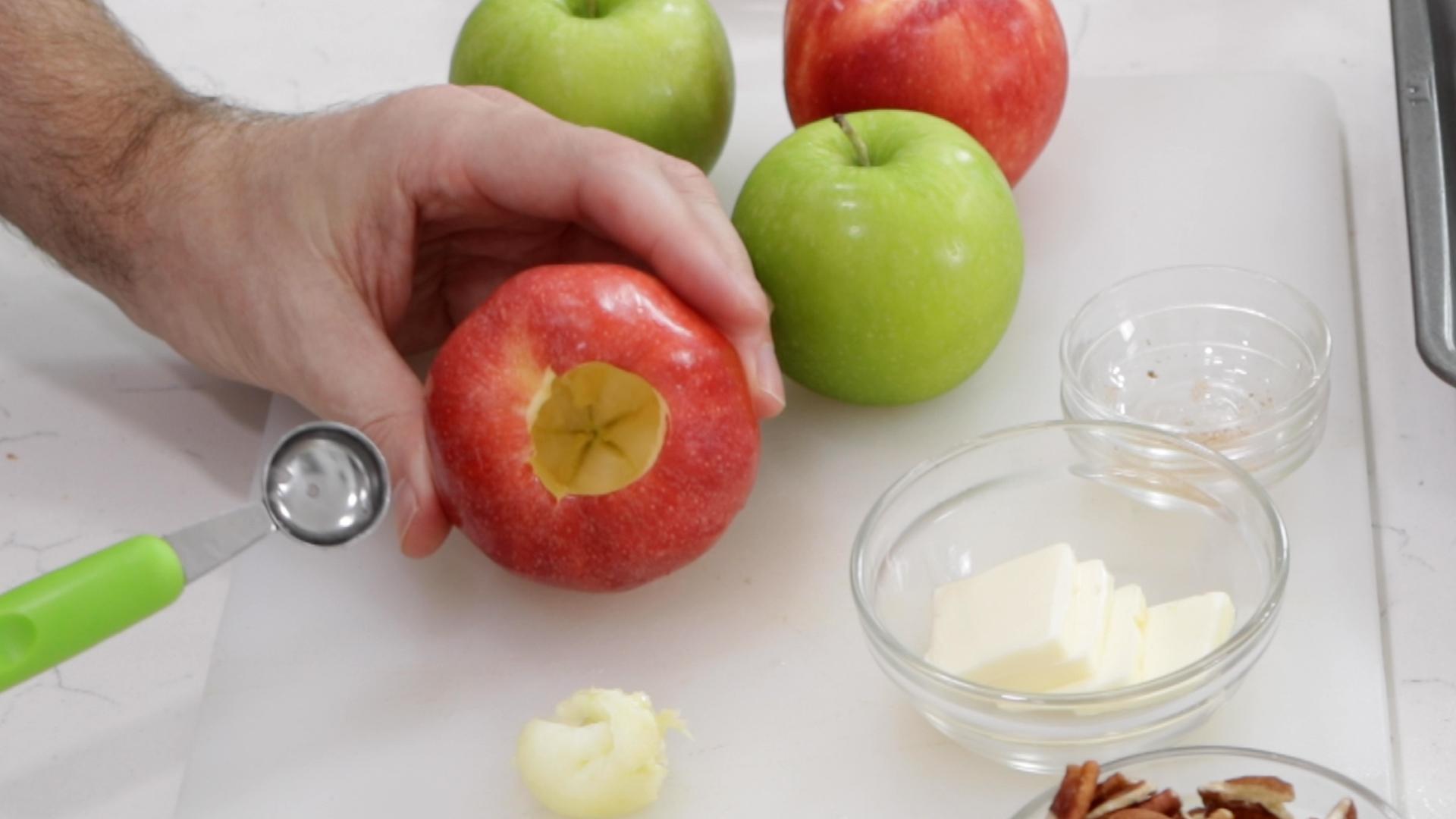 How to Make Baked Apples in the Oven or Air Fryer.00_03_49_02.Still005.jpg