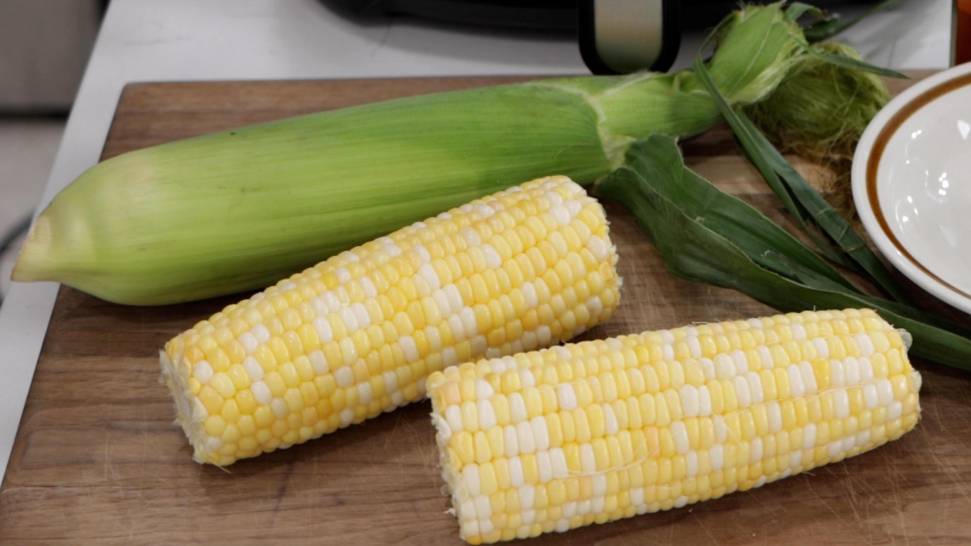 How to Make Corn on the Cob in the Air Fryer.jpg