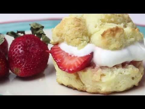 How to Make Strawberry Shortcake