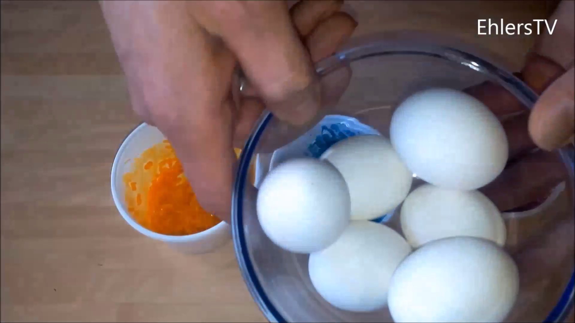 How to color easter eggs with rice-018.jpg