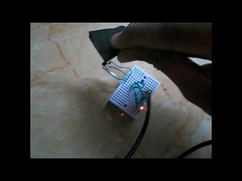 How to make magnet polarity sensor