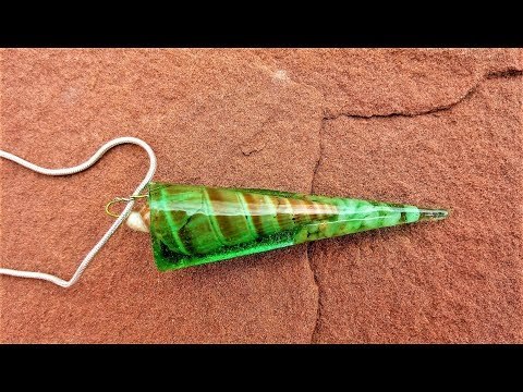 How to make pendant with resin - Resin Art - DIY Jewelry - Epoxy Art