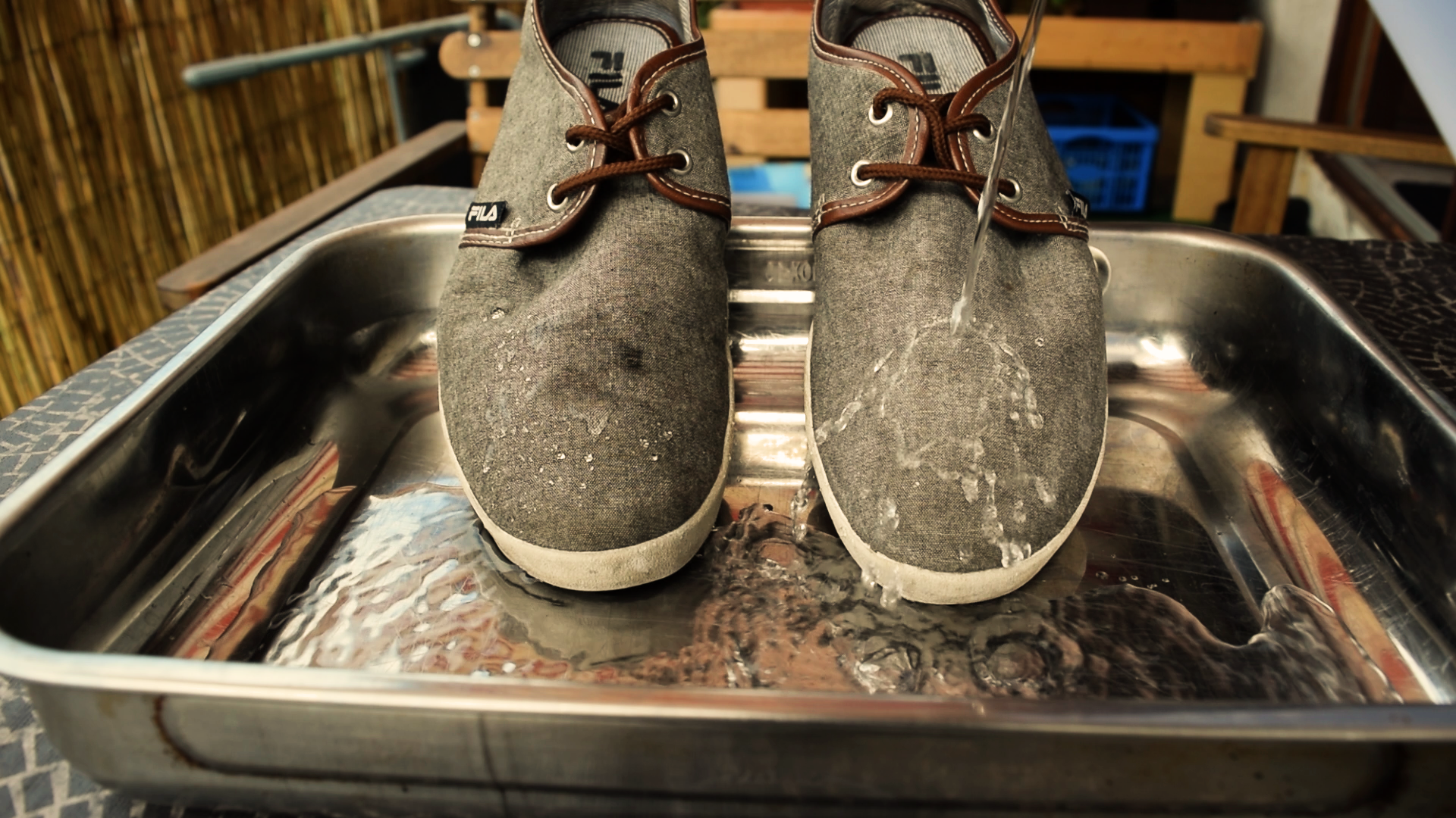 How to make your shoes waterproof_freeze4.bmp