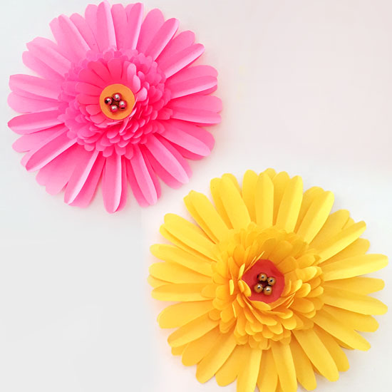 How-to-Make-Paper-Daisy-Flowers-stylenrichDIY.jpg