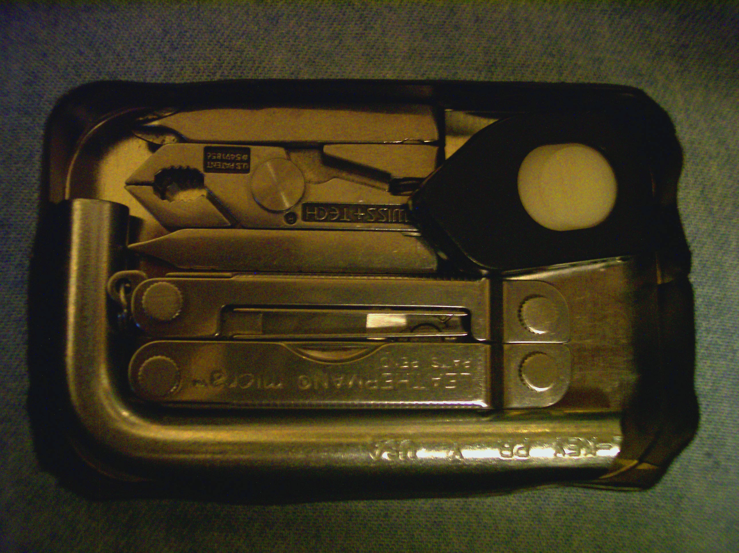 I-8 TOOLS IN TIN2.JPG