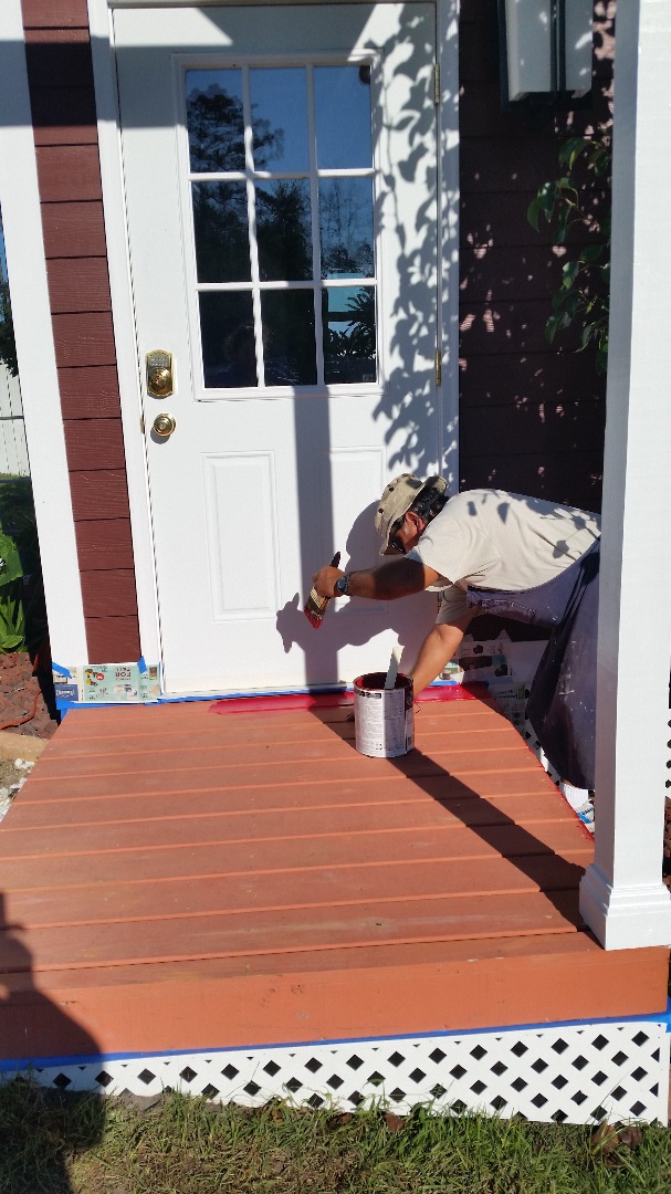 IMG-20151030-porch painting 1.jpg