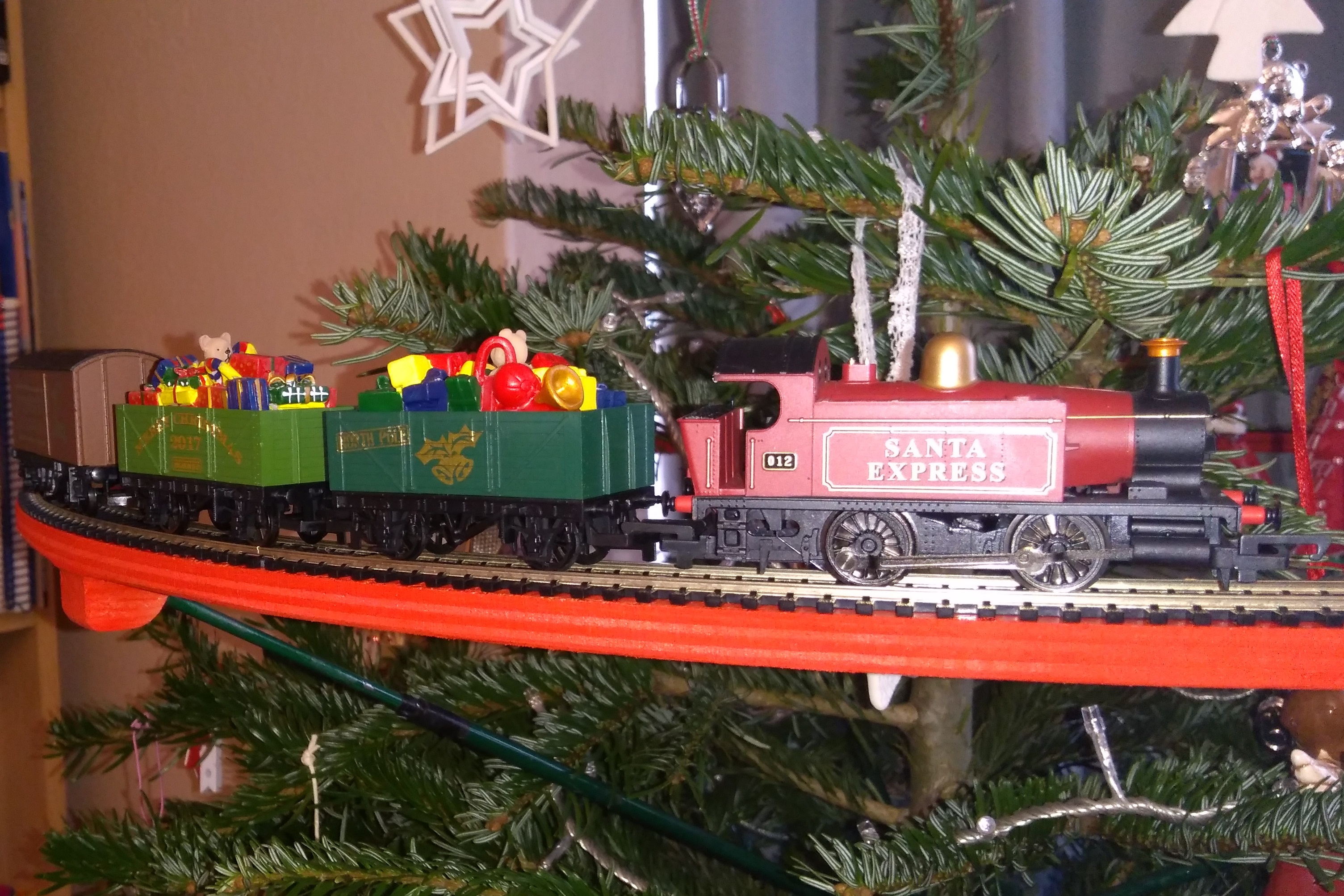 In Chistmas Tree Train.jpg