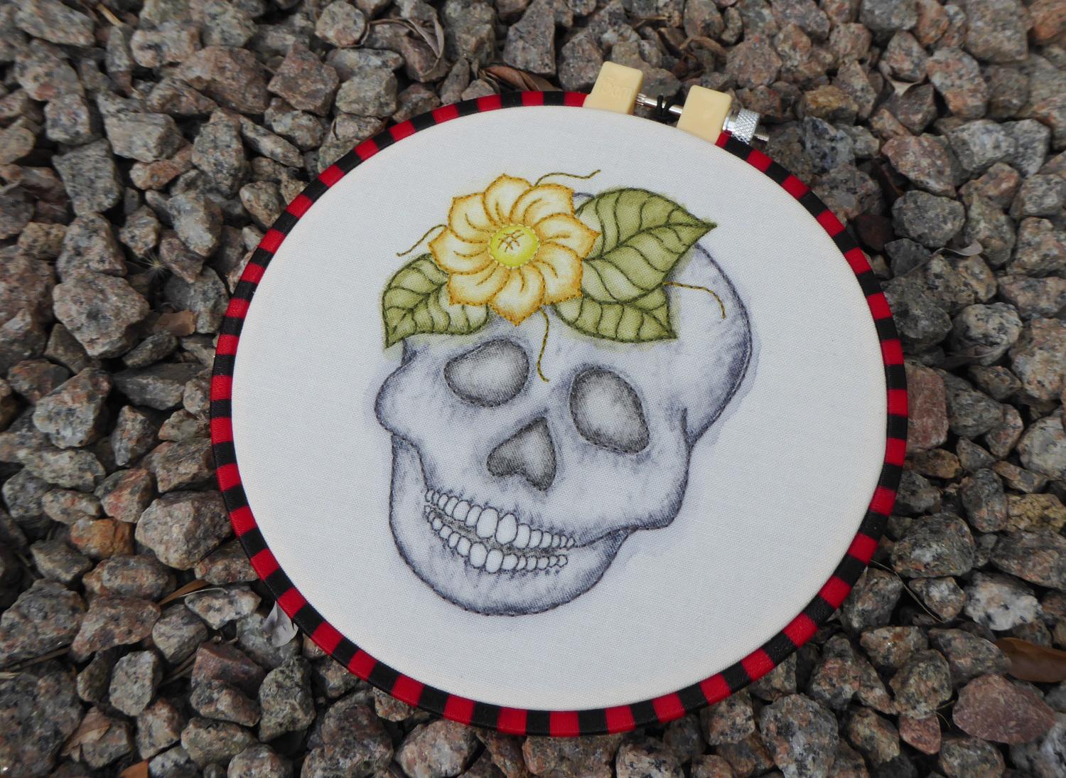 Inktense skull stitchery complete 1.JPG