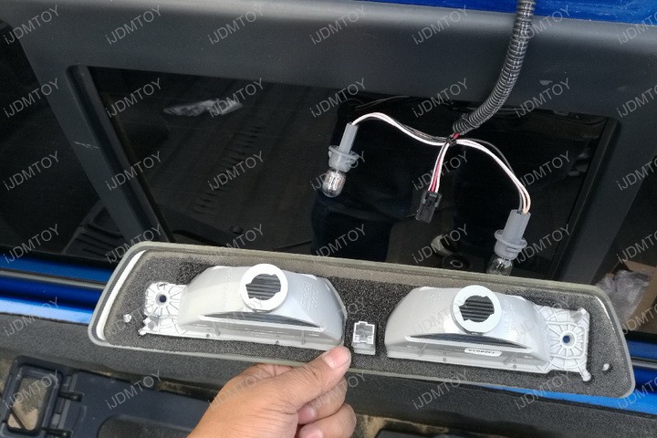 Install-Ford-F150-LED-Third-Brake-Light-03.jpg