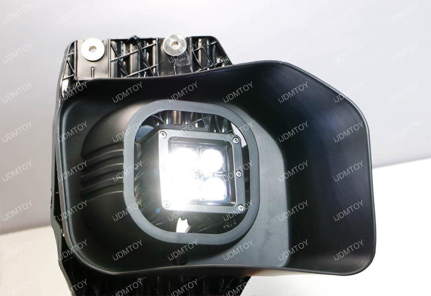 Install-Ford-F250-LED-Fog-Light-06.jpg