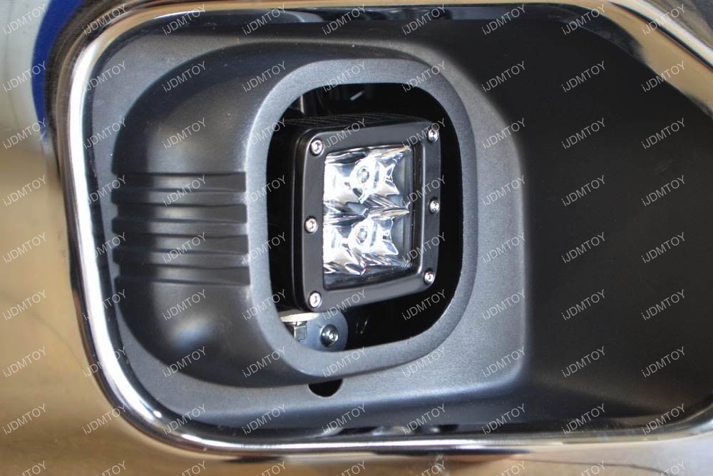 Install-Ford-F250-LED-Fog-Light-07.jpg