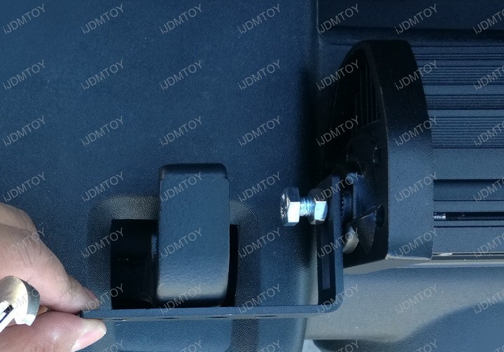 Install-Jeep-Tow-Hook-Mount-LED-Light-Bar-03.jpg