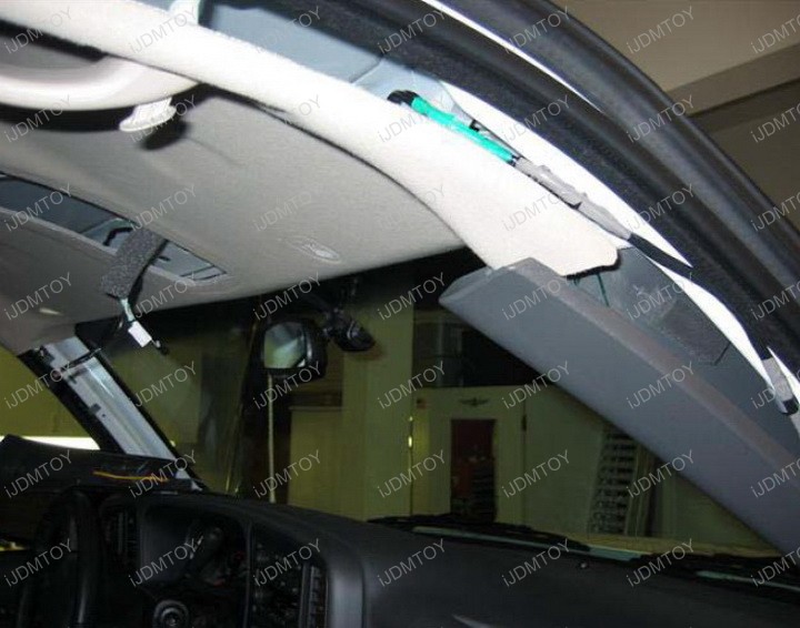 Install-LED-Cab-Roof-Lights-02.jpg