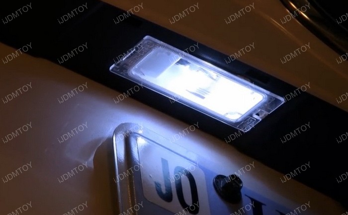 Install-LED-License-Plate-Light-10.jpg