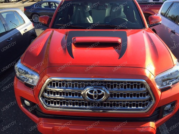 Install-Toyota-Tacoma-Hood-Scoop-LED-Lightbar-01.jpg