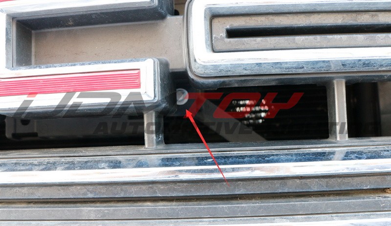 Install-behind-grille-LED-light-bar-GMC 22.jpg