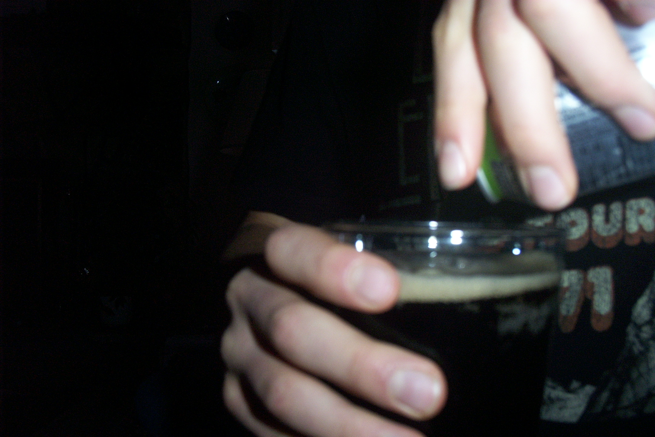 Instructables, how to pour a beer 010.jpg