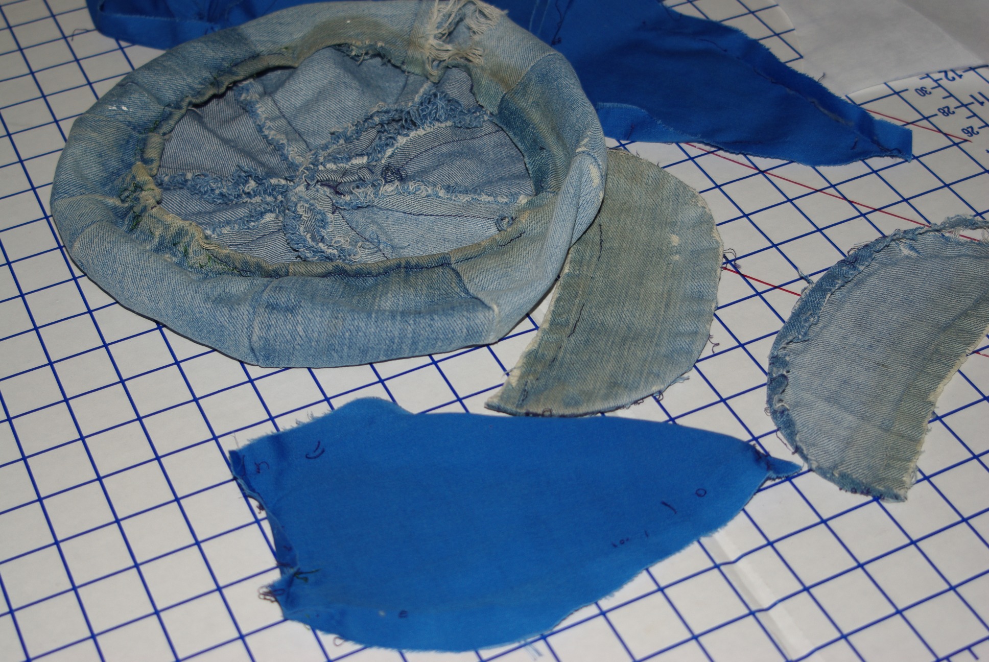 Instructables Garden Cap2012InstructionalJeanCap 019.jpg