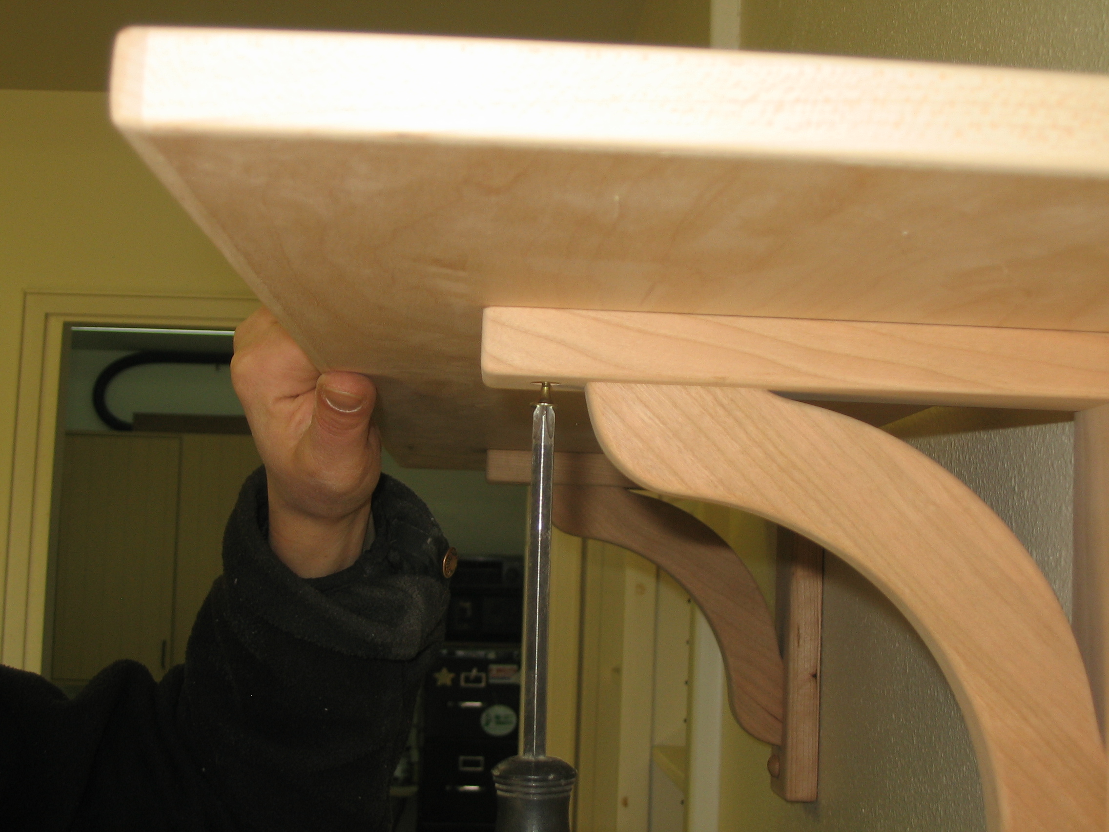 Instructables-shelf bracket installation 033.jpg