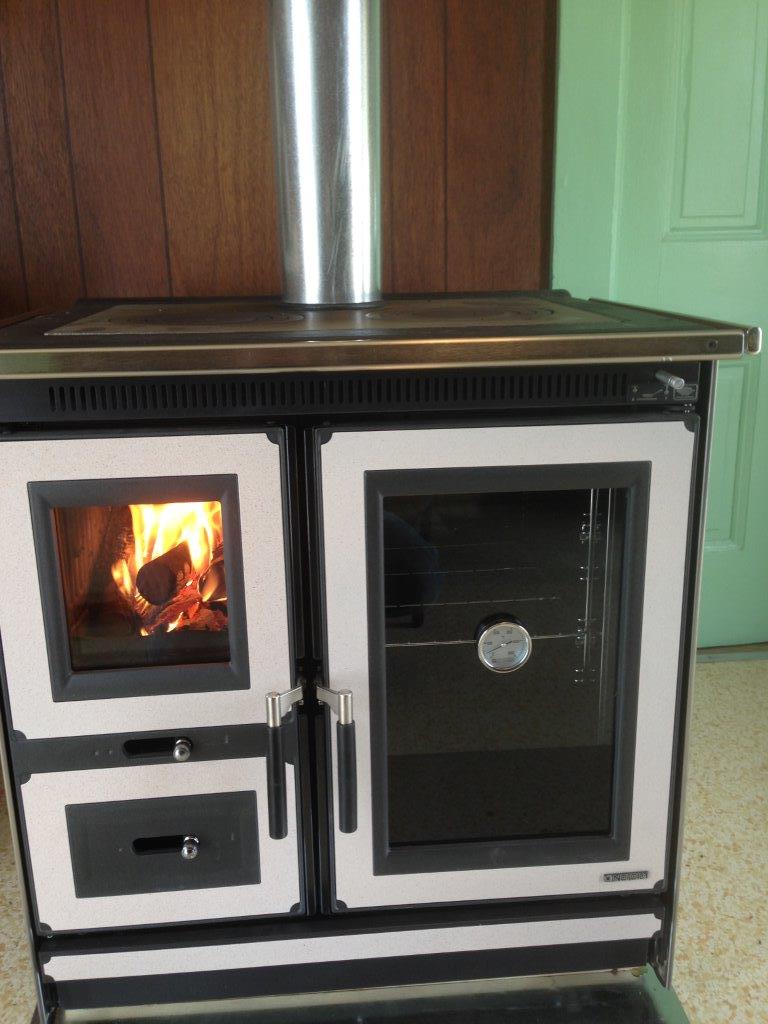 Italy-Magnolia-cook-stove.jpg