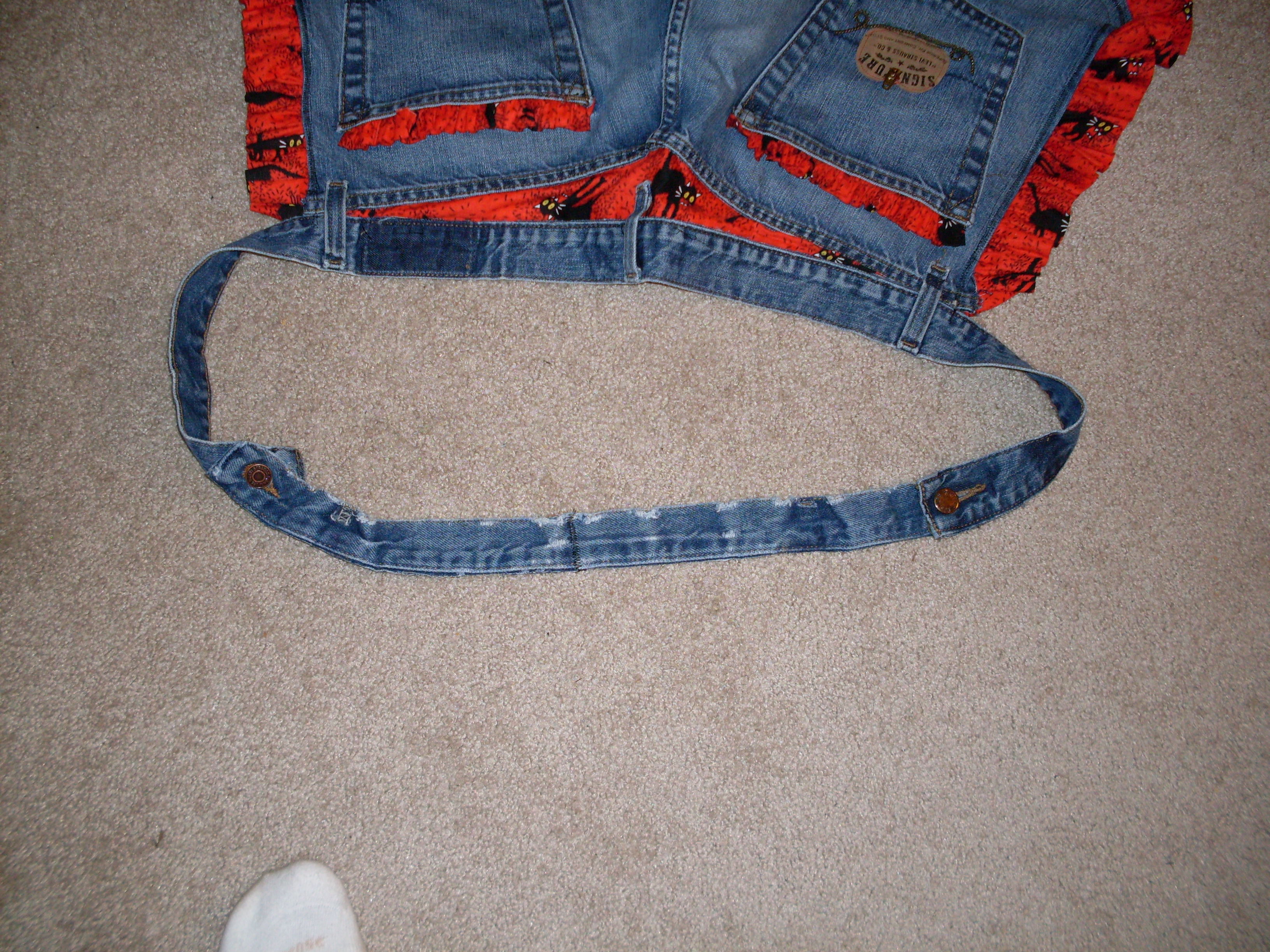 Jeans Apron 2 003.jpg