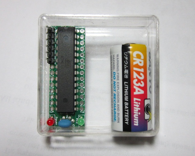 JeonLab mini v1.3 in clear case with CR123A.JPG