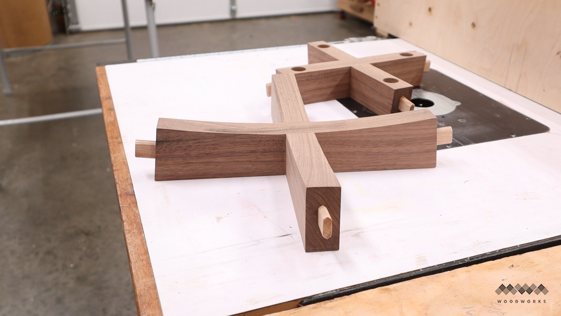 Joinery for Table Base 13.bmp